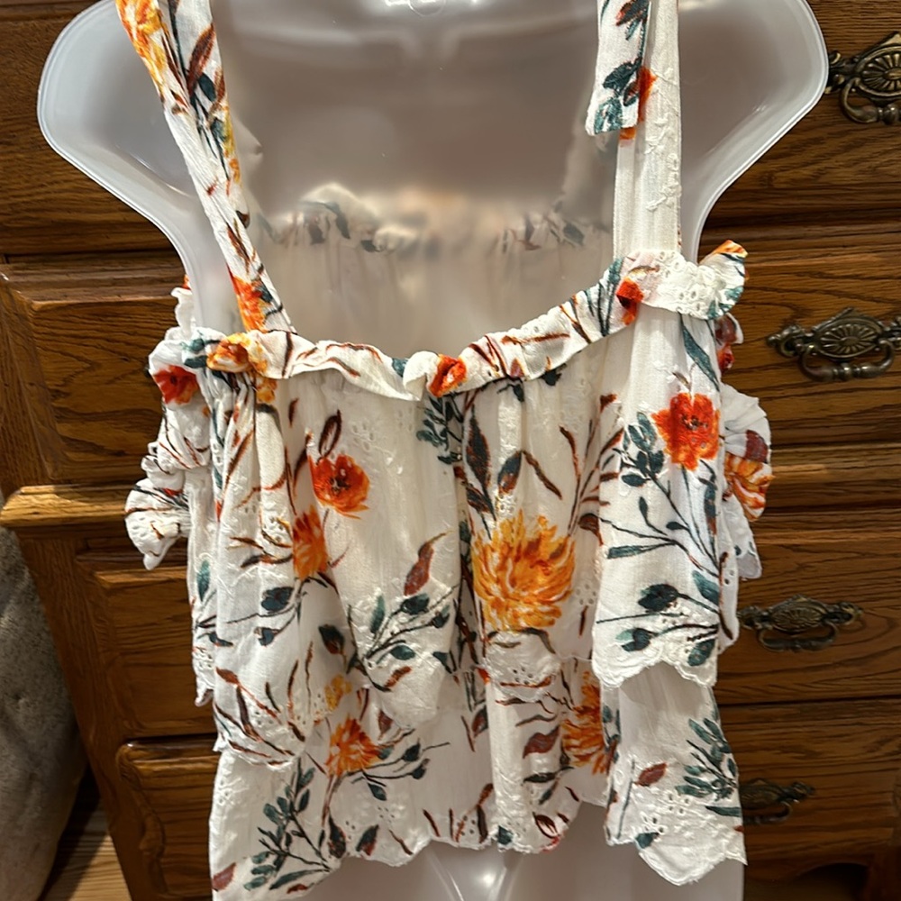 Flowered blouse cold shoulder - Picture 5 of 7